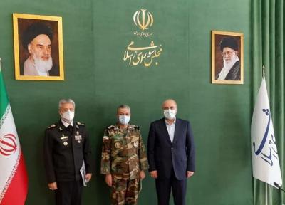 فرمانده کل ارتش با رئیس مجلس شورای اسلامی ملاقات کرد