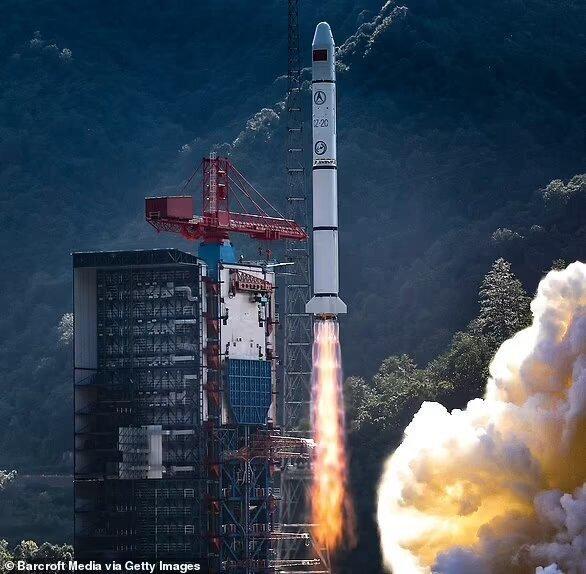 چین از ساخت یک موشک خارق العاده اطلاع داد