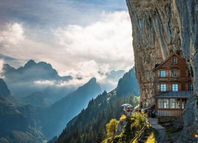 مهمانخانه آشر، نگینی در صخره های کوه های آلپ سوئیس
